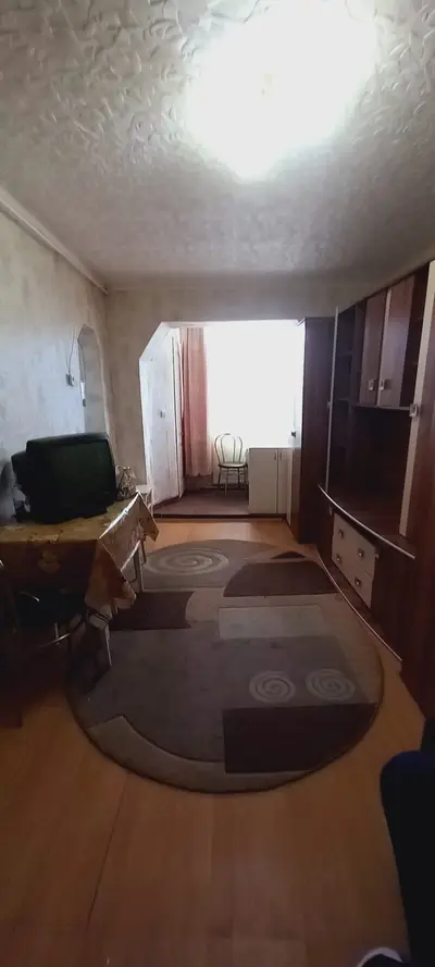 Garsonieră, etaj 3-D-va 2.