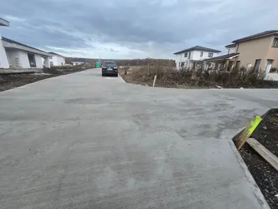 Teren 908mp.zona Penny Corunca CU duplex,toate utilitatile