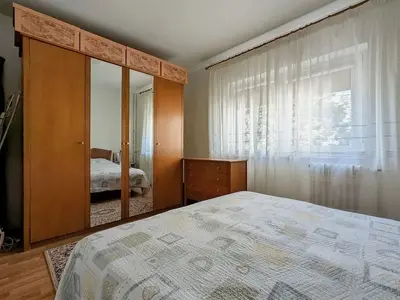 Apartament 3 camere,- Cartier Rovine, zona Pizza Ibiza