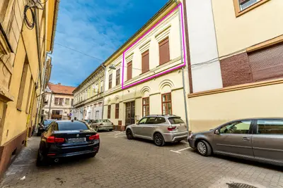 Apartament 3 camere, etaj 1, ultracentral (clădire cu 4 apartamente)