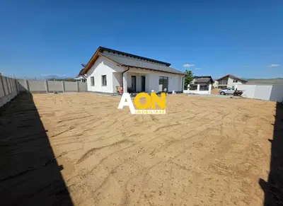 Casa 4 Camere, 2 Bai, 610mp Teren Zona Alba Micesti